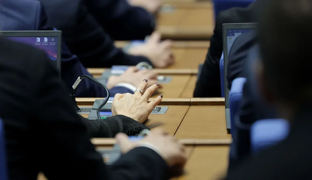 Парламентът подхваща на второ четене търговията с криптовалути у нас