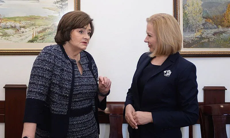 Бивша британска премиерша на мисия в София, думите й