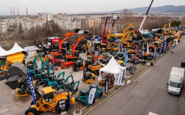 Продадоха строителна техника за 15 млн. лева на изложение