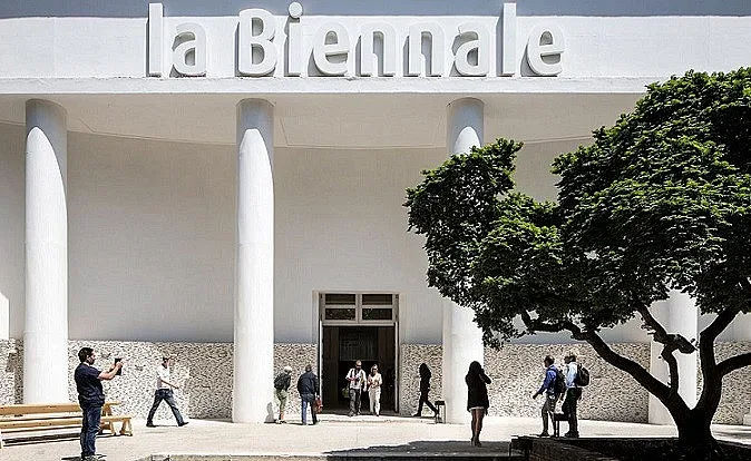 Биеналето във Венеция стартира навръх нашия Великден