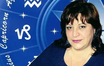 Топ астроложка побърка света. Какво прогнозира