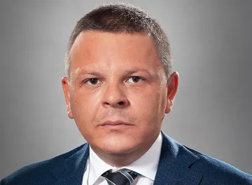 Бивш министър влиза в екипа на Радев