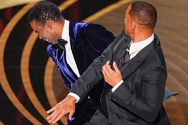 Шамарът на Уил Смит рязко вдигнал рейтинга на Оскарите СНИМКИ