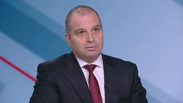 Скандално! Какво откри Гроздан Караджов в чекмеджето на чиновник