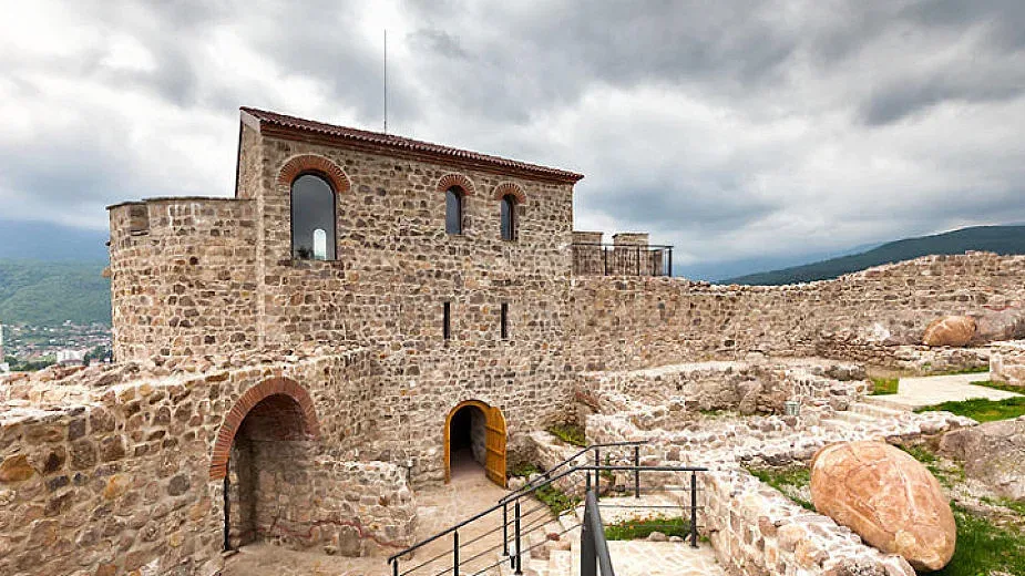 Гълъби посочили къде да бъде вдигната Перистера