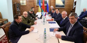 Помощник на Путин открехна завесата