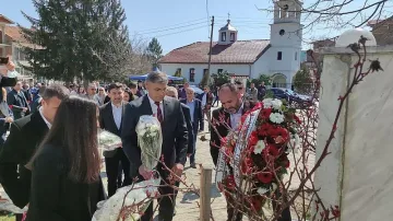 Карадайъ почете жертви на "възродителния процес" в Корница