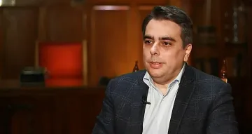 Асен Василев разказа защо атаката срещу него е нескопосана