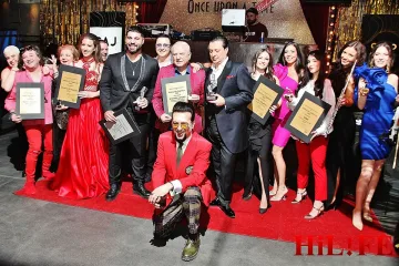 Как Фики стана Певец на годината