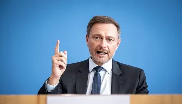 Германия ни взима ковид европарите, дава ги на Украйна