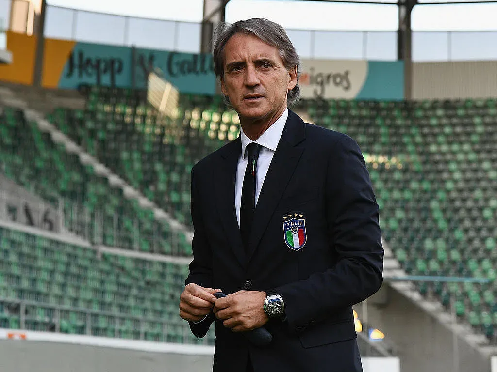 Скандал в Италия! Какво направи майката на Манчини