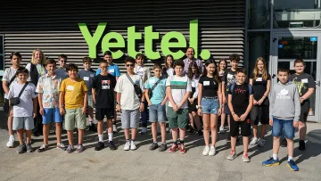 Ученици учат за изкуствения интелект в третото издание на Yettel Teen Academy
