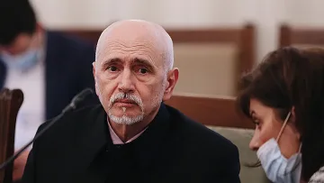 Събев откри големи далавери в железниците, къде са изтекли милиони