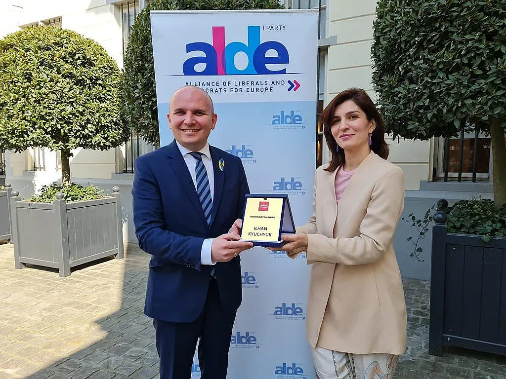 Илхан Кючюк с почетно членство от босненската либерална партия