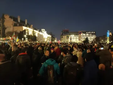 Хиляди българи послушаха Зеленски, какво става в София