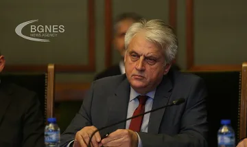 Рашков с удар по прокуратурата, иска допълнителни правомощия