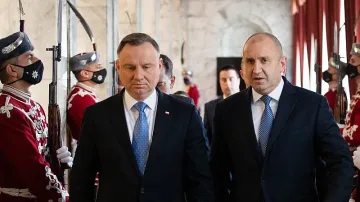 Полша нанася удар по Русия чрез помощ за България