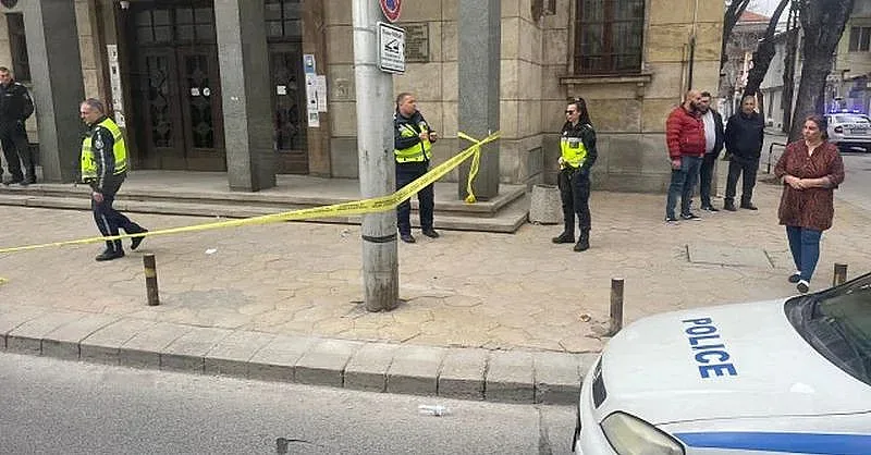 Стрелба и ужас пред съдебната палата в Пловдив