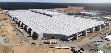 Мъск вече е в Берлин за откриването на първата Tesla фабрика там