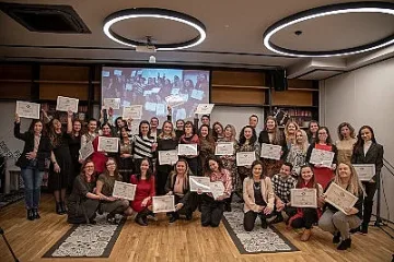 А1 със златно отличие за дарителските си програми