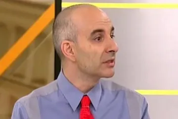 Волгин влюбен до уши в БСП. Къде е романтиката