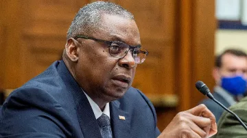 Остин обясни защо е на визита у нас