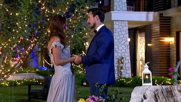 Сълзи в "Ергенът". Кой разплака Виктор