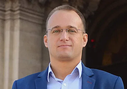 Симеон Славчев: Поругаването на паметници да бъде криминализирано