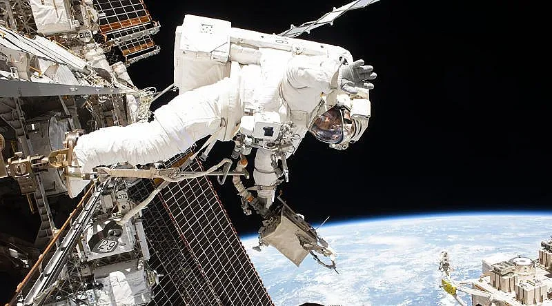 Войната в космоса, кой контролира международната станция