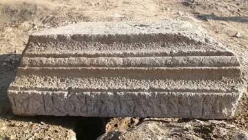 Нова находка в Хераклея Синтика. Мистично име над входа на гробница