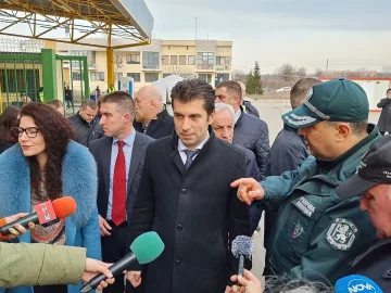 Петков бесен за българските изтребители. Колко изпращаме на Путин