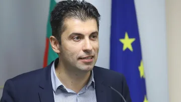 Защо кабинетът попадна в перфектната буря? Говори Кирил Петков