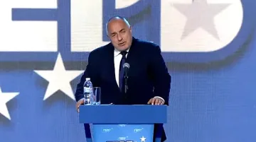 Борисов към своите: Още имате нужда от кучето!