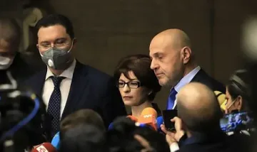 Съхорист на Асен Василев със скок в ГЕРБ. Дончев и Митов заместници