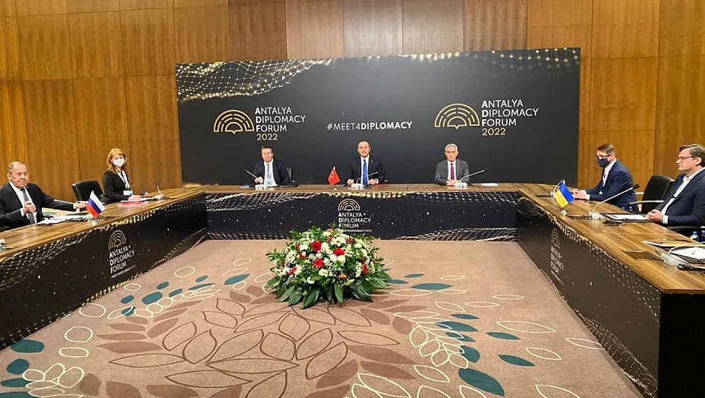 Турският външен министър с важна новина след срещата в Анталия