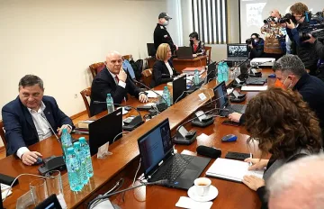 ВСС отлага казуса с главния прокурор. Гешев се шегува с ДБ