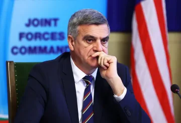 Политолози разкриха с какво Стефан Янев влиза в политиката