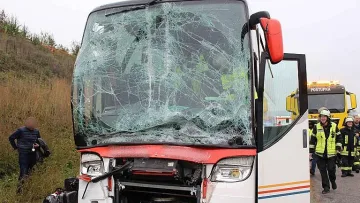 Удари голяма тесла с транспорта. Откъде започна