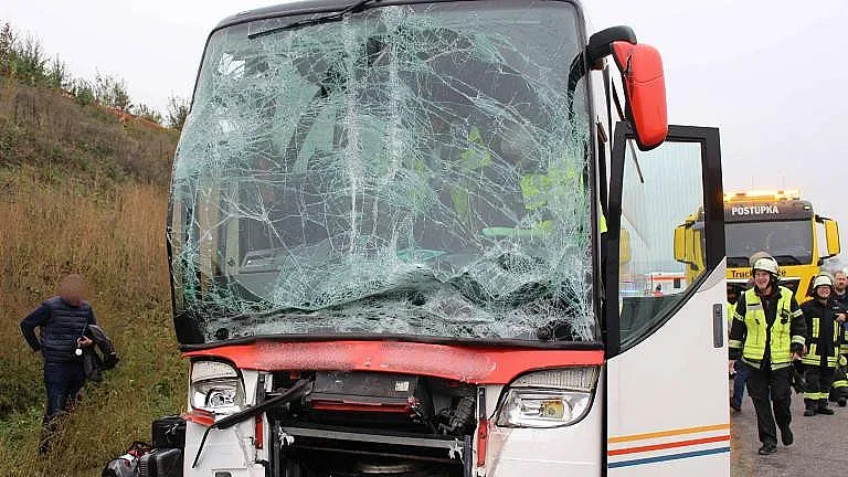 Удари голяма тесла с транспорта. Откъде започна