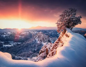 Зимата продължава още по-сурова. Докога?