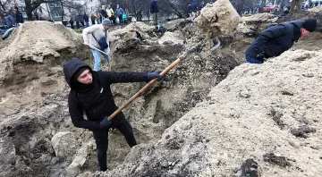 Украинци копаят край Киев, готвят изненада за руснаците