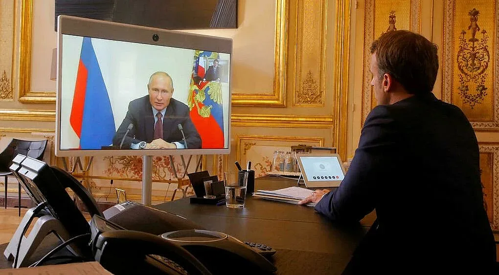 Путин нахока Макрон по телефона. Вади обвинения срещу Украйна