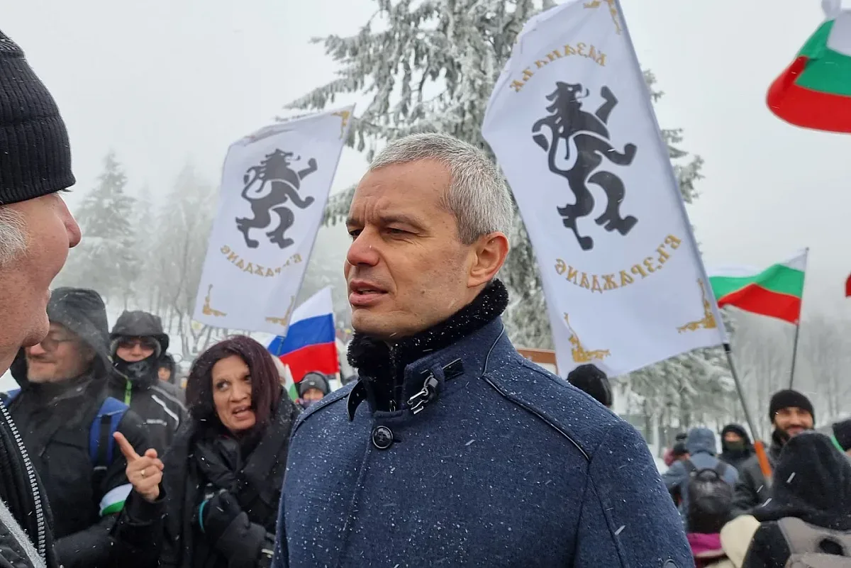 Костадинов в Украйна! Какво търси там лидерът на "Възраждане"?