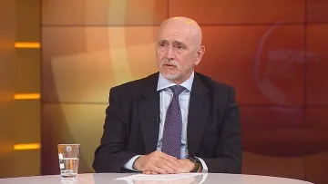 Транспортният министър: Затваряме пристанищата за руски кораби