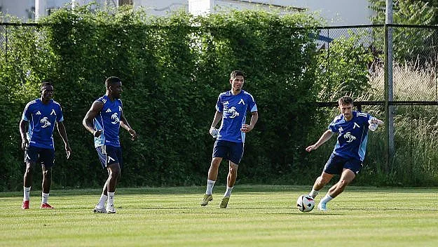 "Синя" легенда се произнесе за Левски