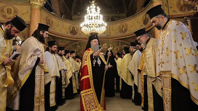 Митрополит Николай отслужи молебен за мир. Разтърсващи думи