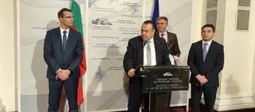 ДПС дава Кирил Петков на прокуратурата заради "златните паспорти"