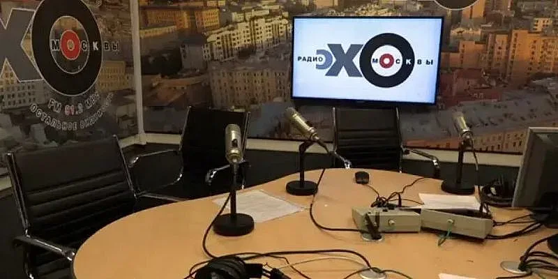 Кремъл спира популярни руски опозиционни медии