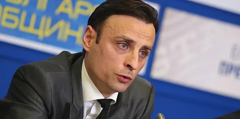 Бербатов твърд: Няма място за отстъпление