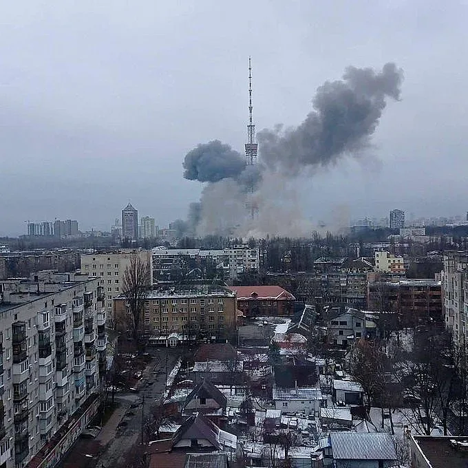 Дъжд от ракети в Киев, удариха телевизионната кула